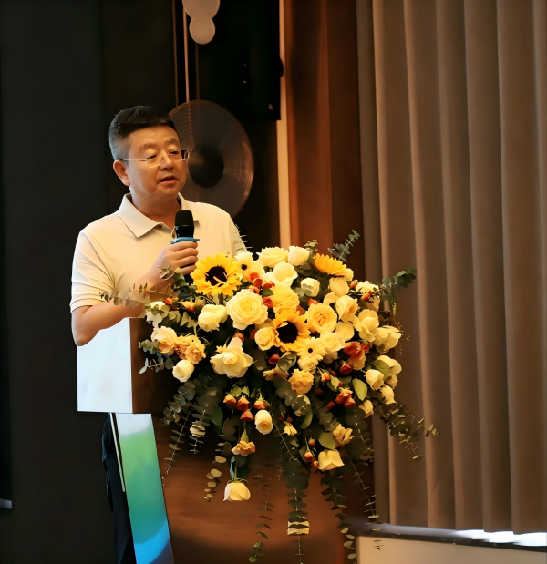 杨总(1).png